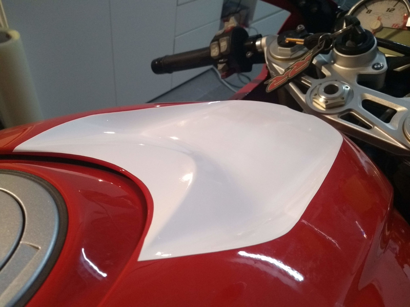 Autocolante para topo de depósito - BMW S1000 RR - 2015 a 2018