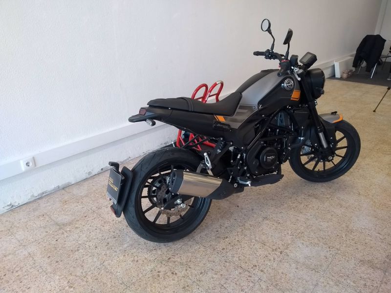 Conjunto para mudança de cor - Benelli Leoncino 250