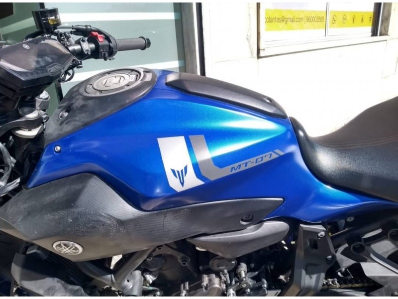Autocolantes depósito Yamaha MT-07 2014-2017